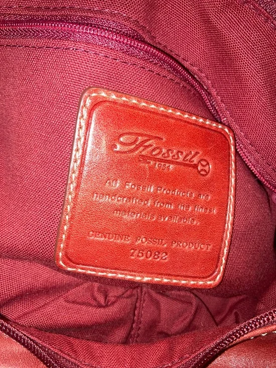 FOSSIL VINTAGE Red Leather Shoulder Bag - Classic Women's Hobo. With key charm - Picture 6 of 7